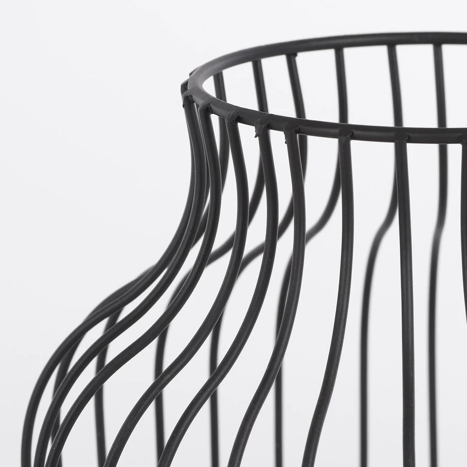 Mica Decorations Saga Lantaarn H35,5 X Ø28 Cm Zwart 2 Mica Decorations Saga Lantaarn H35,5 X Ø28 Cm Zwart - Afbeelding 2