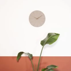 QUVIO Wandklok Hout - Grijs -Home Decoration Store 1000071648 0103