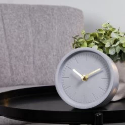 QUVIO Tafelklok Beton Rond Met Gouden Wijzers - Grijs -Home Decoration Store 1000071659 0102