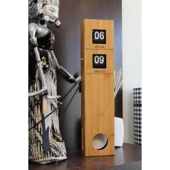United Entertainment Bamboe Retro Flip Down Klok Met Pendulum -Home Decoration Store 1000073355 0102