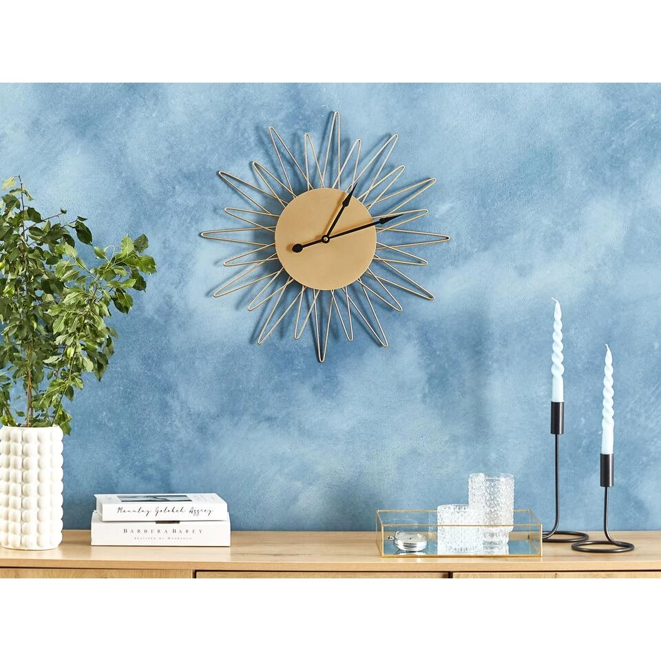 Beliani Wandklok BELFART - Goud Ijzer 2 Beliani Wandklok BELFART - Goud Ijzer - Afbeelding 2